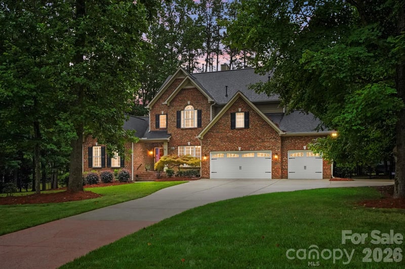 5630 Turkey Oak Drive, Charlotte, NC - 6 beds, 5 baths, 3,904 sqft - $889,900