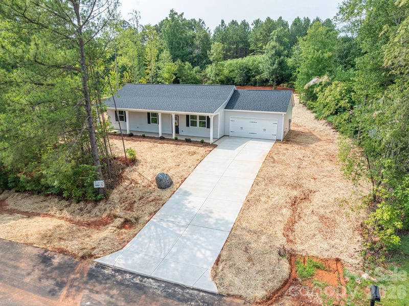 2935 Heavners Farm Court, Lincolnton, NC - 3 beds, 2 baths, 1,300 sqft - $335,000