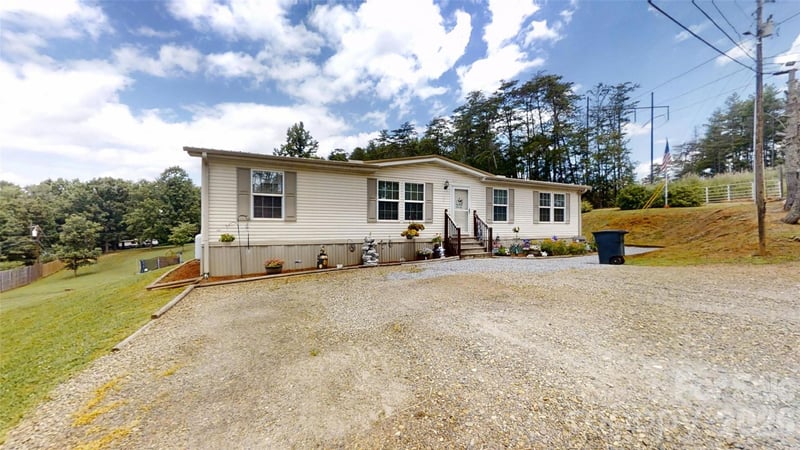 75 Pine Mount Road, Weaverville, NC - 3 beds, 2 baths, 1,547 sqft - $315,000