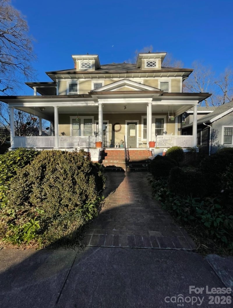 501 E Kingston Avenue E, Charlotte, NC - 1 bed, 1 bath, 600 sqft - $1,395
