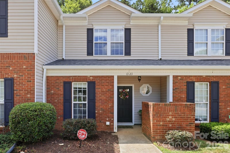 1323 Anthem Court, Charlotte, NC - 2 beds, 2.5 baths, 1,224 sqft - $300,000