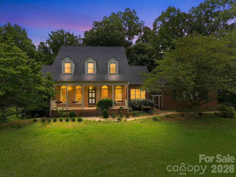 465 Baymount Drive, Salisbury, NC - 3 beds, 4 baths, 2,677 sqft - $700,000