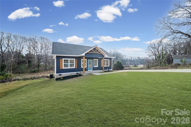 412 S Hill Street, Gastonia, NC - 3 beds, 2 baths, 1,360 sqft - $293,000