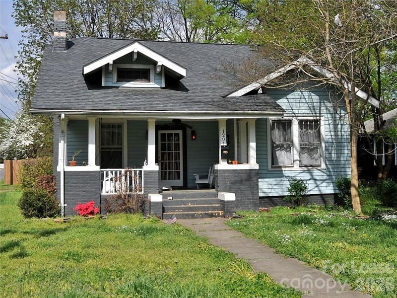 1201 E 35th Street, Charlotte, NC - 3 beds, 1.5 baths, 1,550 sqft - $2,495