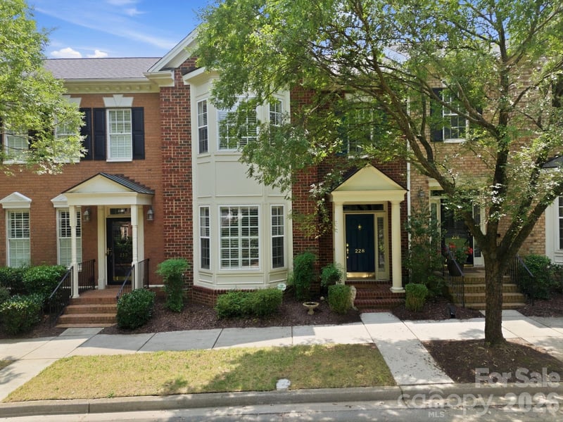 228 S Faulkner Way, Davidson, NC - 3 beds, 2.5 baths, 2,094 sqft - $624,900