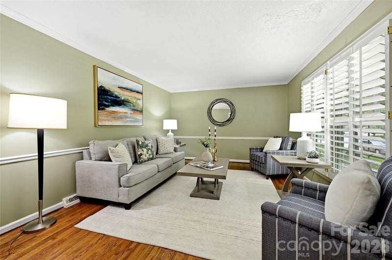 2308 Knickerbocker Drive, Charlotte, NC - 4 beds, 2.5 baths, 1,996 sqft - $525,000