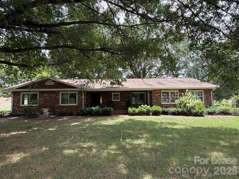 1130 Turnersburg Highway, Statesville, NC - 3 beds, 2 baths, 1,831 sqft - $2,000