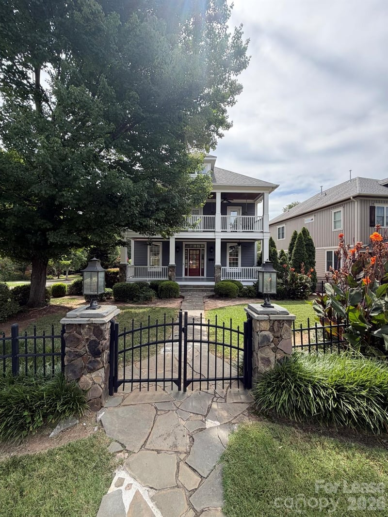 701 McDonald Avenue, Charlotte, NC - 5 beds, 3.5 baths, 3,800 sqft - $6,500