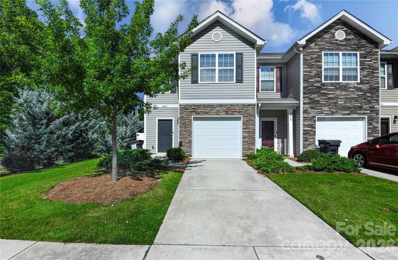 6005 Guildford Hill Lane Apt 12D, Charlotte, NC - 3 beds, 2.5 baths, 1,480 sqft - $305,000