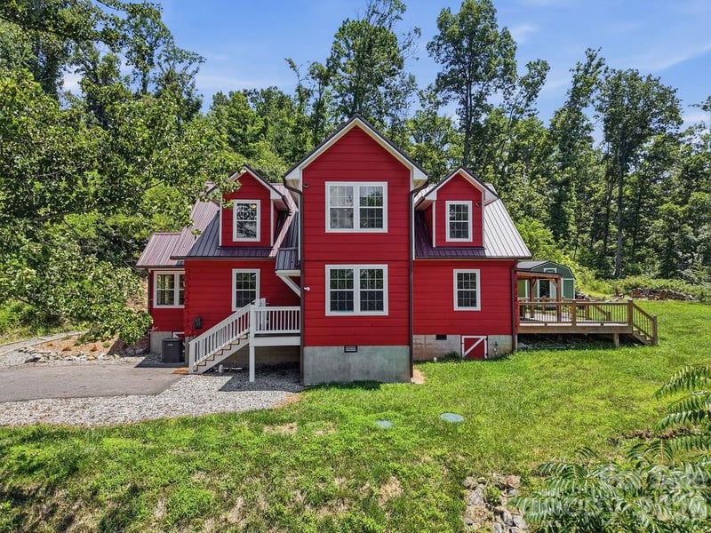 17 Northside Drive, Asheville, NC - 3 beds, 2 baths, 2,810 sqft - $699,000