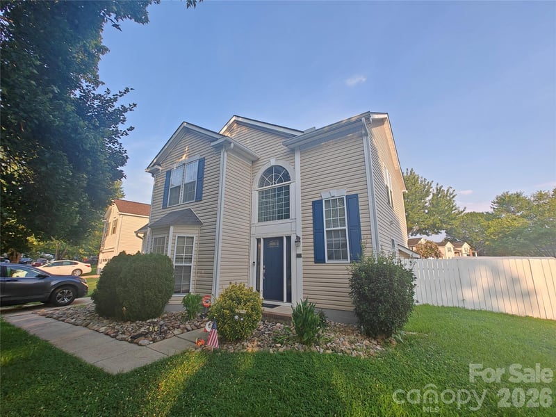 9026 Shenington Place, Charlotte, NC - 3 beds, 2.5 baths, 2,280 sqft - $415,000