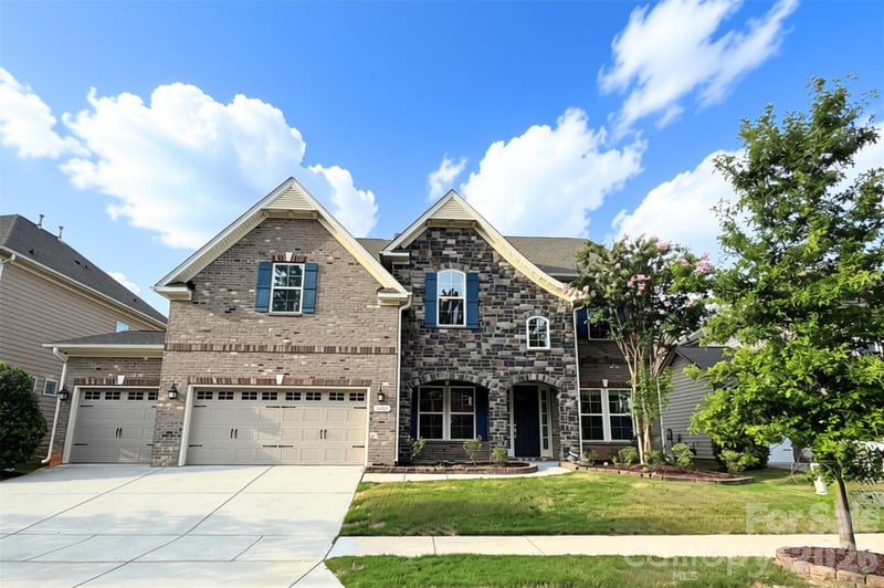 1621 Afton Way, Fort Mill, SC - 5 beds, 4 baths, 4,247 sqft - $918,000
