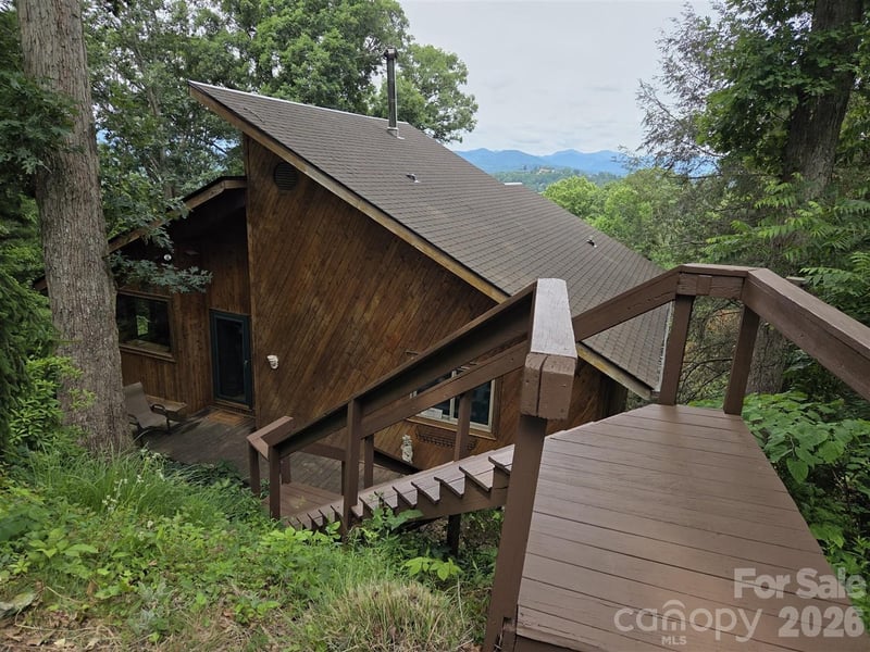 529 N Griffing Boulevard, Asheville, NC - 1 bed, 1 bath, 1,432 sqft - $442,000