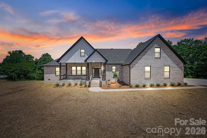 140 Ridgeline Drive, Salisbury, NC - 4 beds, 3.5 baths, 3,060 sqft - $724,900