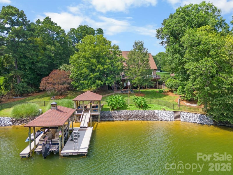 5301 Masons Ferry Road, Clover, SC - 4 beds, 4.5 baths, 4,911 sqft - $1,875,000