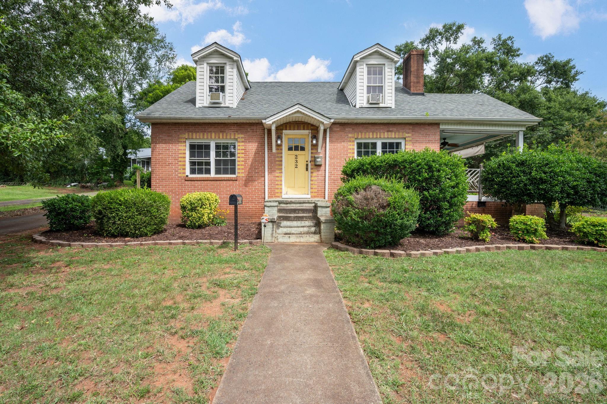 232 Maple Street, Rutherfordton, NC. property listing photo