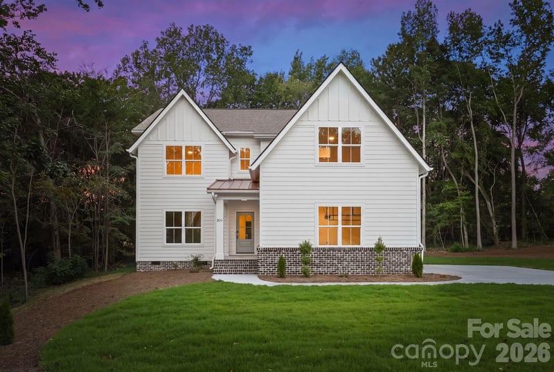 2311 Chateau Court, Matthews, NC - 5 beds, 3.5 baths, 3,222 sqft - $814,999