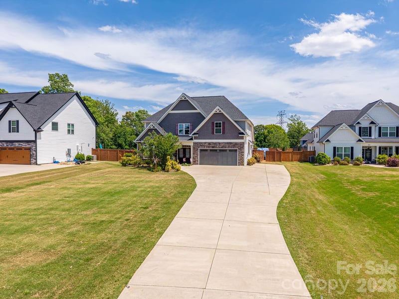 955 Robinson Road, Gastonia, NC - 4 beds, 3.5 baths, 3,431 sqft - $700,000