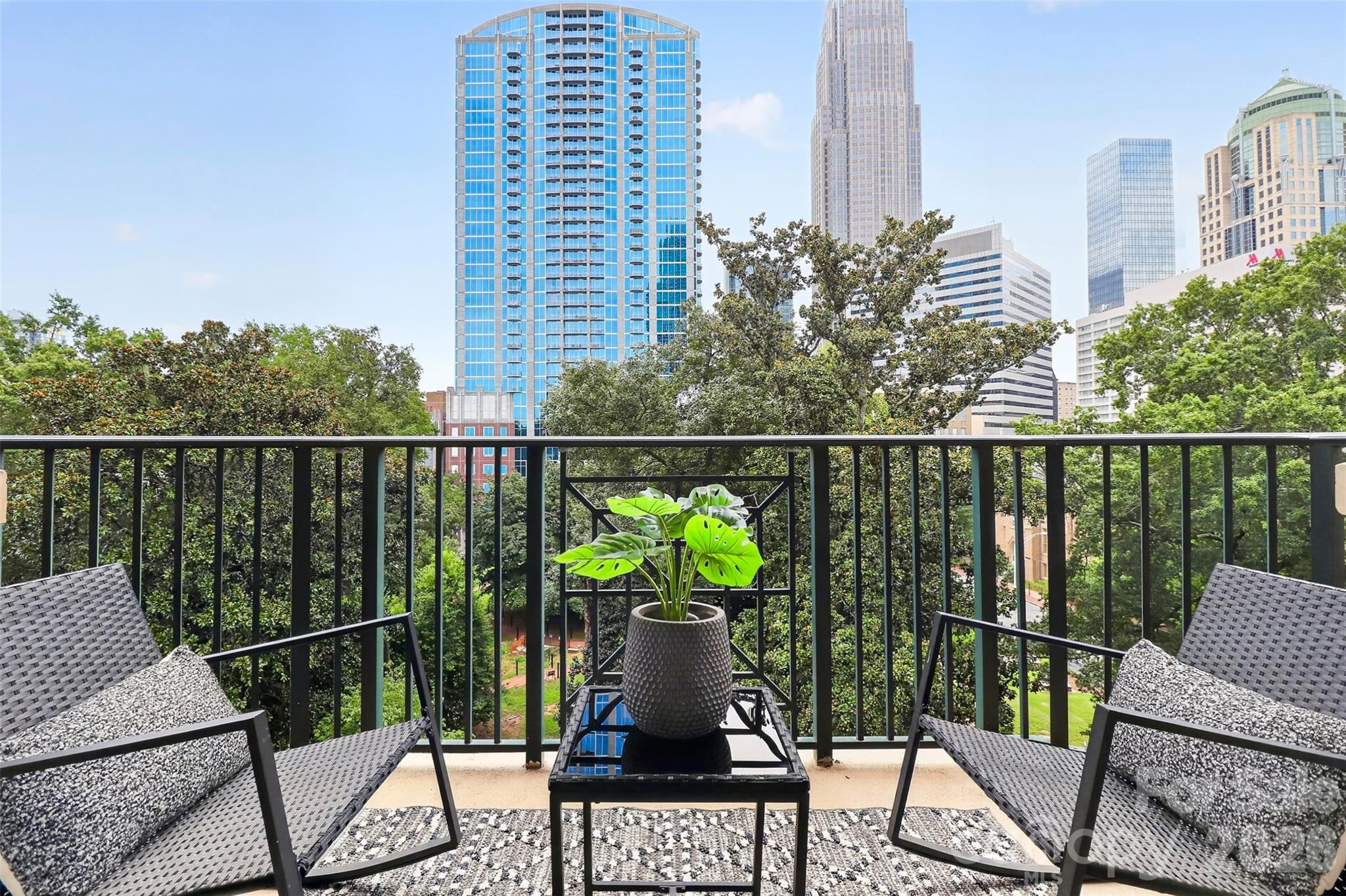 300 W 5th Street Apt 709, Charlotte, NC. property listing photo