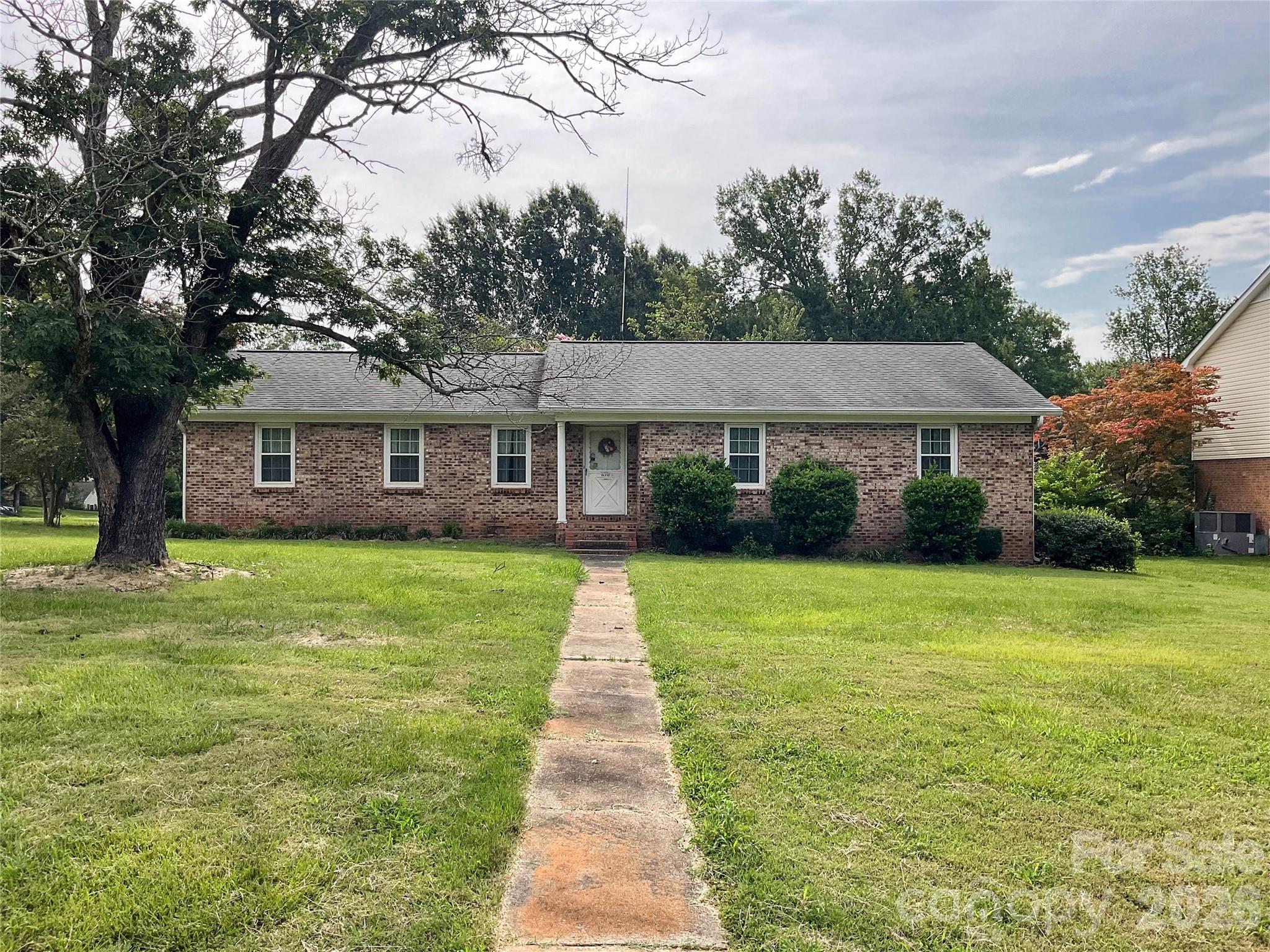 14232 Springwater Drive, Matthews, NC. property listing photo