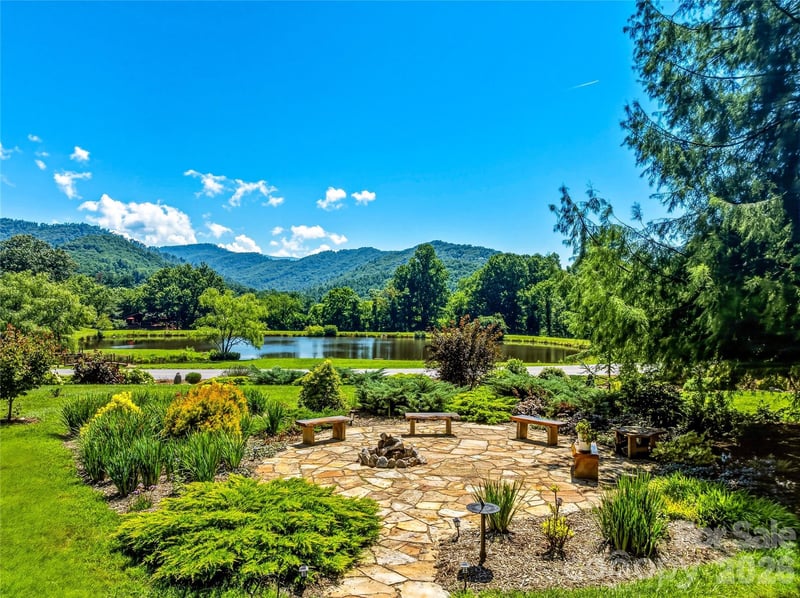 13 Ashley Road, Asheville, NC - 3 beds, 2 baths, 2,050 sqft - $1,182,500
