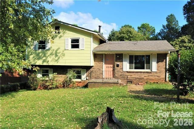2334 Senior Drive, Charlotte, NC - 3 beds, 1.5 baths, 1,919 sqft - $1,600