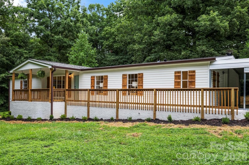 183 Jessica Lane, Forest City, NC - 3 beds, 2 baths, 1,717 sqft - $244,000