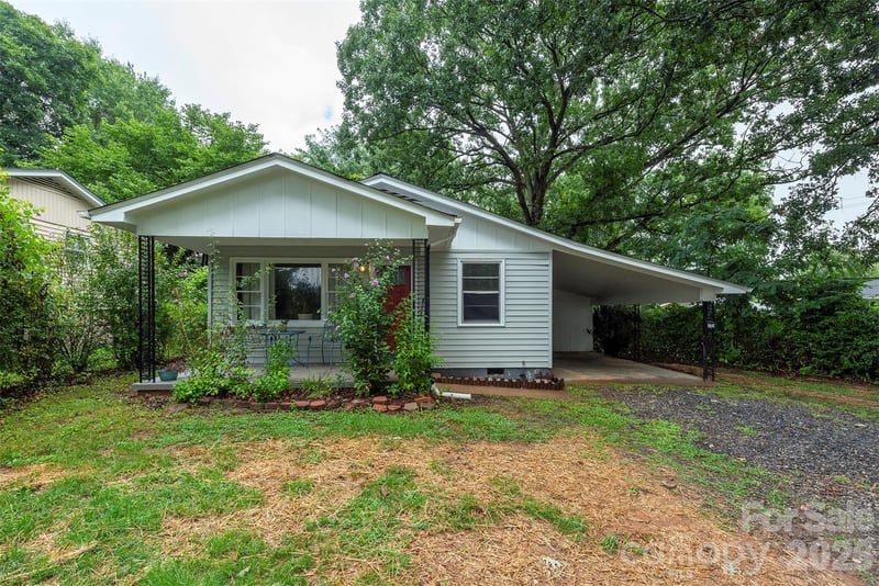 732 Fairview Road Apt 13, Asheville, NC - 3 beds, 1 bath, 912 sqft - $389,000