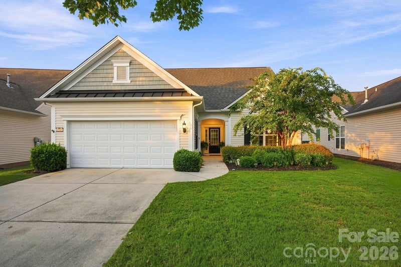 1040 Mesa Verde Drive, Fort Mill, SC - 3 beds, 3 baths, 2,429 sqft - $519,000