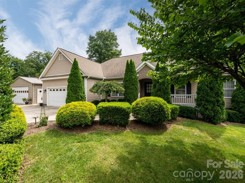 125 Craggy Street, Black Mountain, NC - 3 beds, 2.5 baths, 2,168 sqft - $725,000