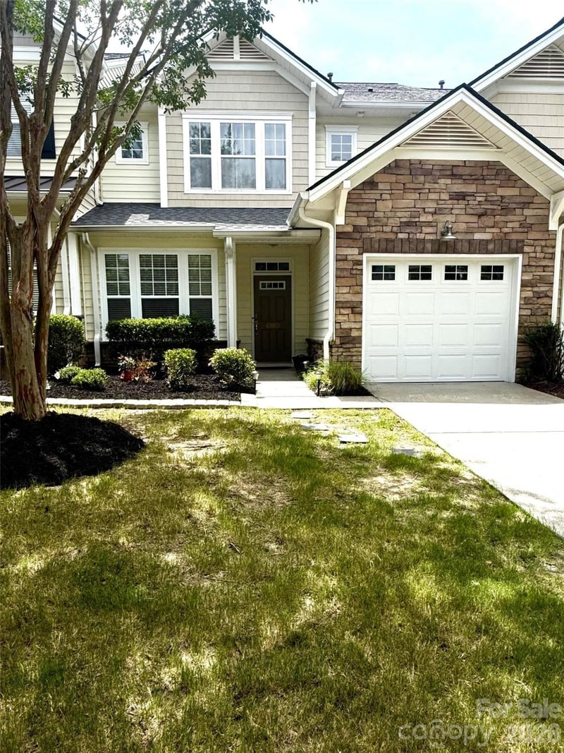 555 Pine Links Drive, Tega Cay, SC - 3 beds, 3.5 baths, 2,090 sqft - $411,000