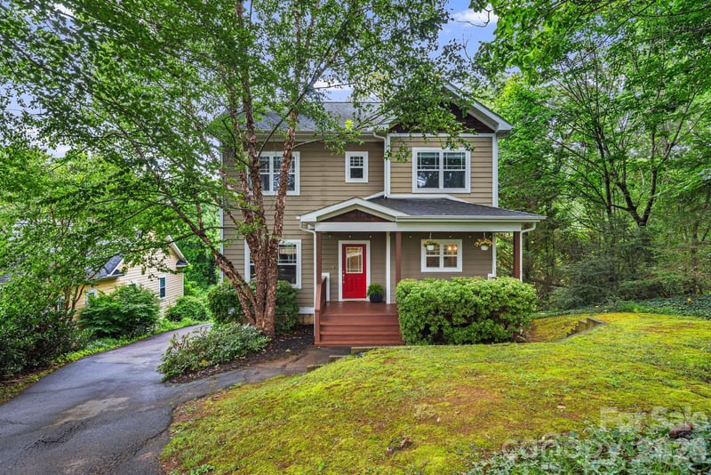 29 Winding Road, Asheville, NC - 3 beds, 2.5 baths, 1,778 sqft - $525,000