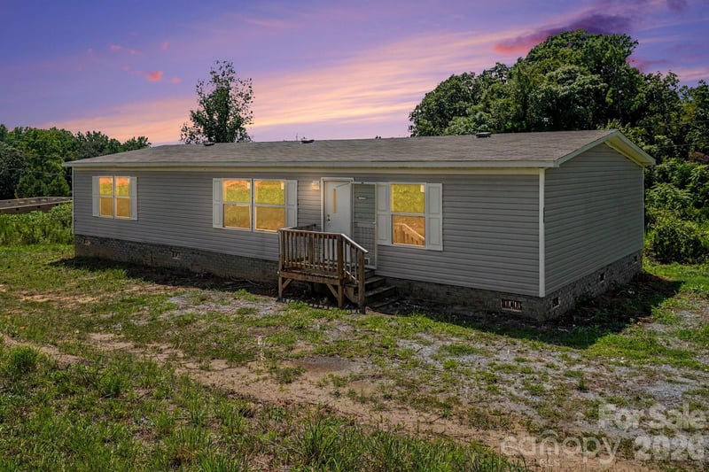 336 New Jerusalem Church Road, Forest City, NC - 3 beds, 2 baths, 1,512 sqft - $154,950