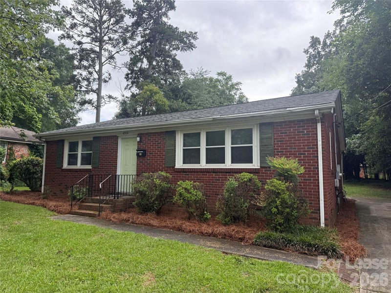 4914 Unaka Avenue, Charlotte, NC - 3 beds, 1.5 baths - $1,980