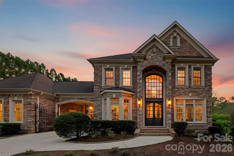 9805 Strike The Gold Lane, Waxhaw, NC - 5 beds, 5.5 baths, 5,832 sqft - $1,800,000
