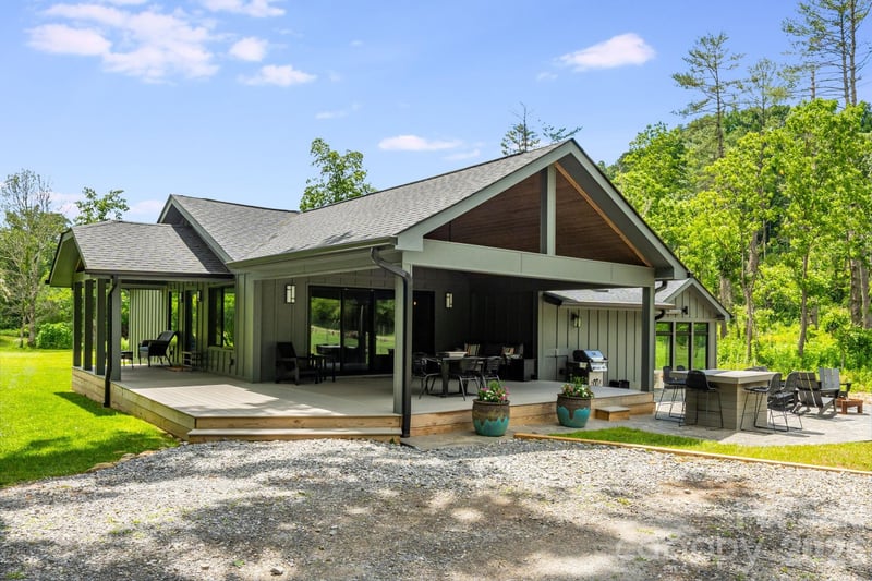 150 Shope Creek Road, Asheville, NC - 2 beds, 2 baths, 1,517 sqft - $725,000