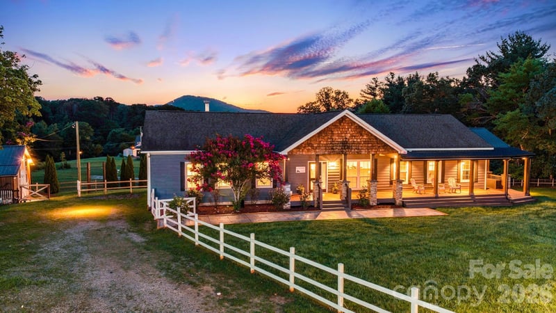 21 Old Pinner Place, Arden, NC - 4 beds, 2 baths, 2,283 sqft - $575,000