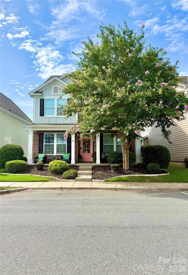 16523 Landen Forest Lane, Davidson, NC - 5 beds, 3.5 baths, 3,262 sqft - $569,900