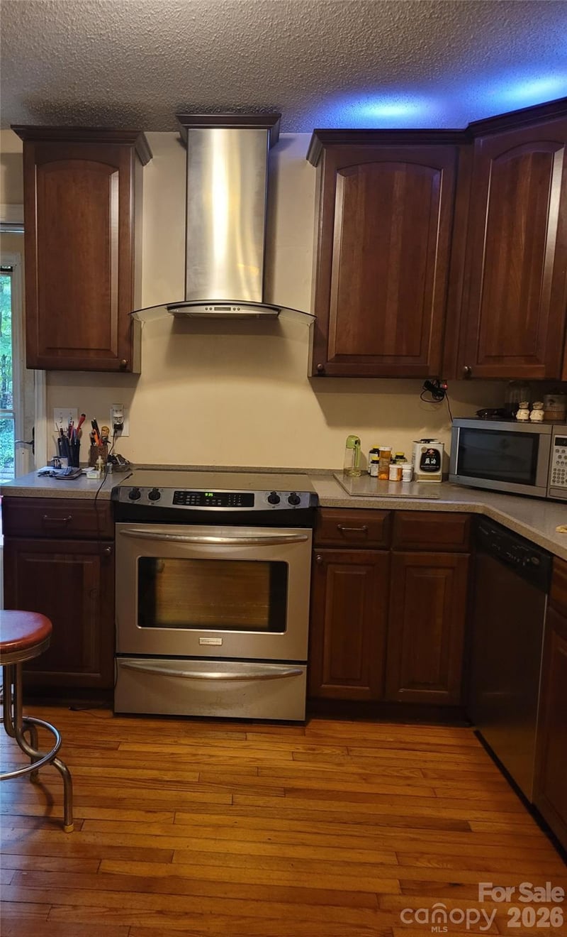 3745 Windhaven Drive NW, Conover, NC - 3 beds, 1 bath, 1,585 sqft - $229,900