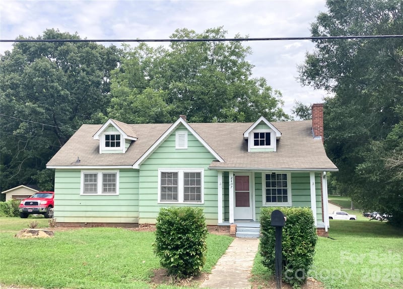 2407 Florida Avenue, Kannapolis, NC - 2 beds, 1 bath, 1,092 sqft - $223,000