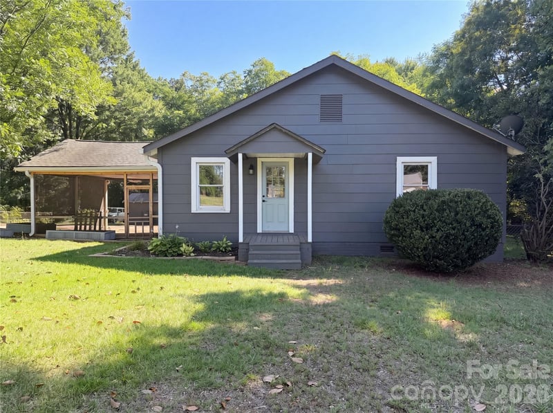 164 E Waterlynn Road, Mooresville, NC - 2 beds, 2 baths, 1,301 sqft - $252,000