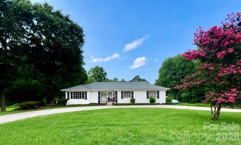 436 E Club Drive, Gastonia, NC - 3 beds, 1 bath, 3,160 sqft - $459,000