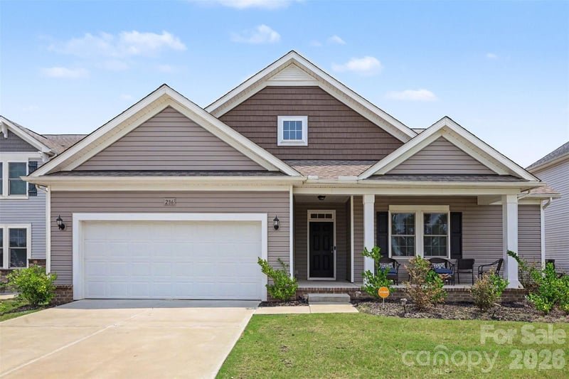286 Heatherland Drive, Rock Hill, SC - 4 beds, 3 baths, 3,003 sqft - $500,000