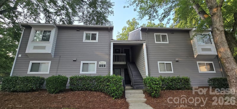 3001 Heathstead Place D, Charlotte, NC - 2 beds, 2 baths, 1,033 sqft - $1,700