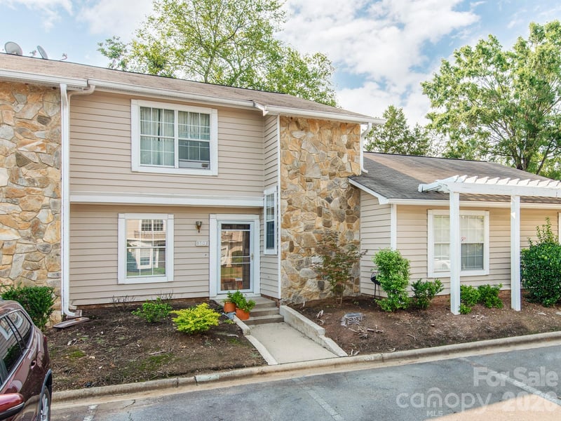 104 Heritage Parkway, Fort Mill, SC - 3 beds, 2.5 baths, 1,366 sqft - $220,000