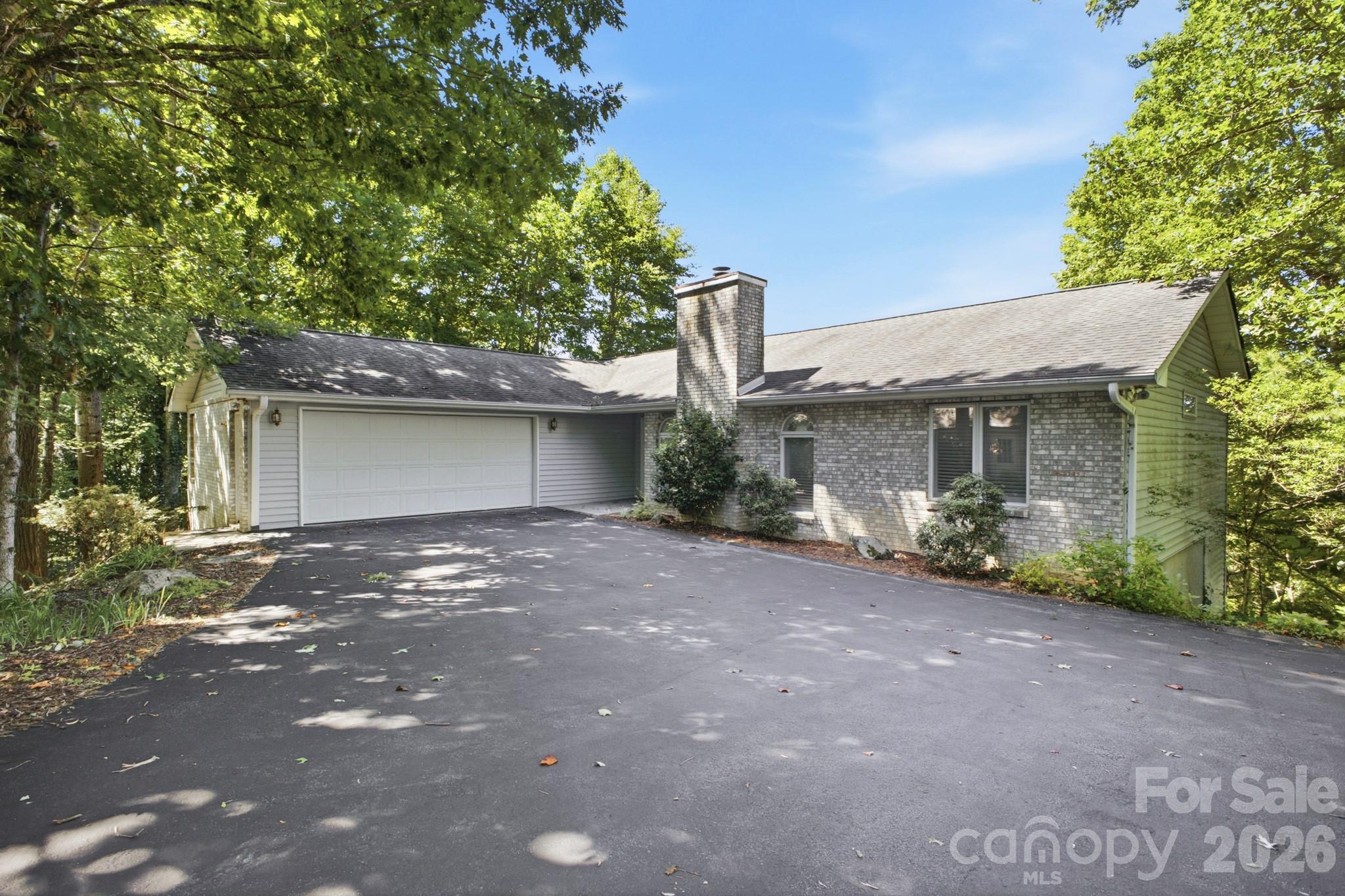 1870 Riverview Court, Hendersonville, NC. property listing photo