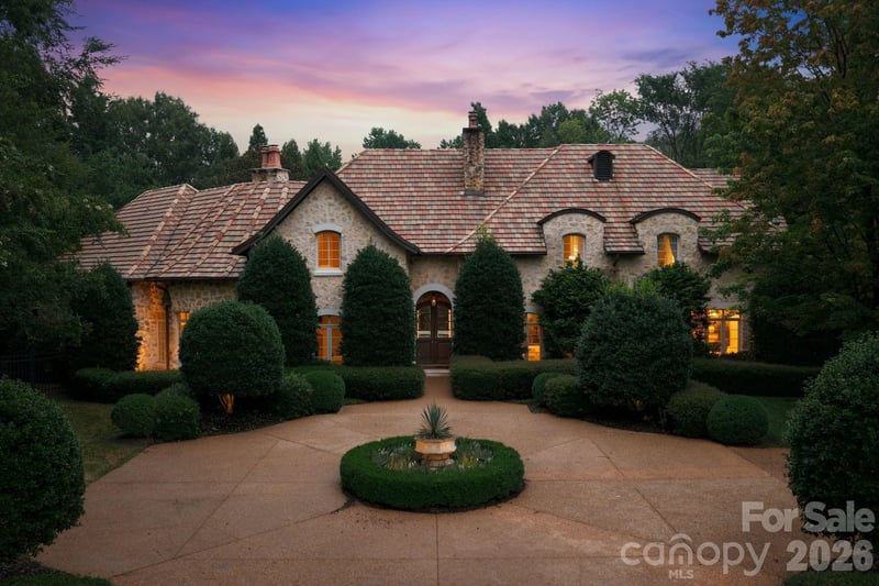 4231 Fox Brook Lane, Charlotte, NC - 5 beds, 6.5 baths, 7,502 sqft - $5,799,000