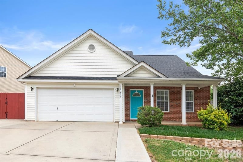 10239 Apple Dove Court, Charlotte, NC - 4 beds, 2.5 baths, 1,961 sqft - $370,000
