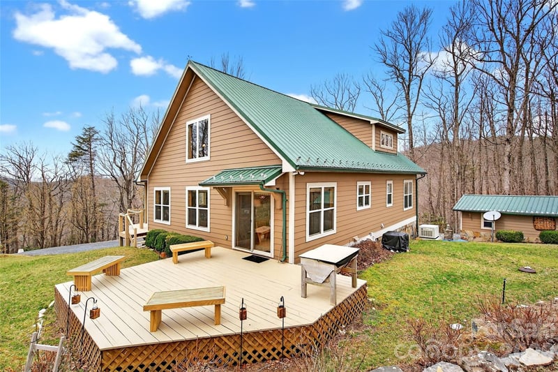 600 Sassafras Drive, Spruce Pine, NC - 3 beds, 3 baths, 2,342 sqft - $625,000