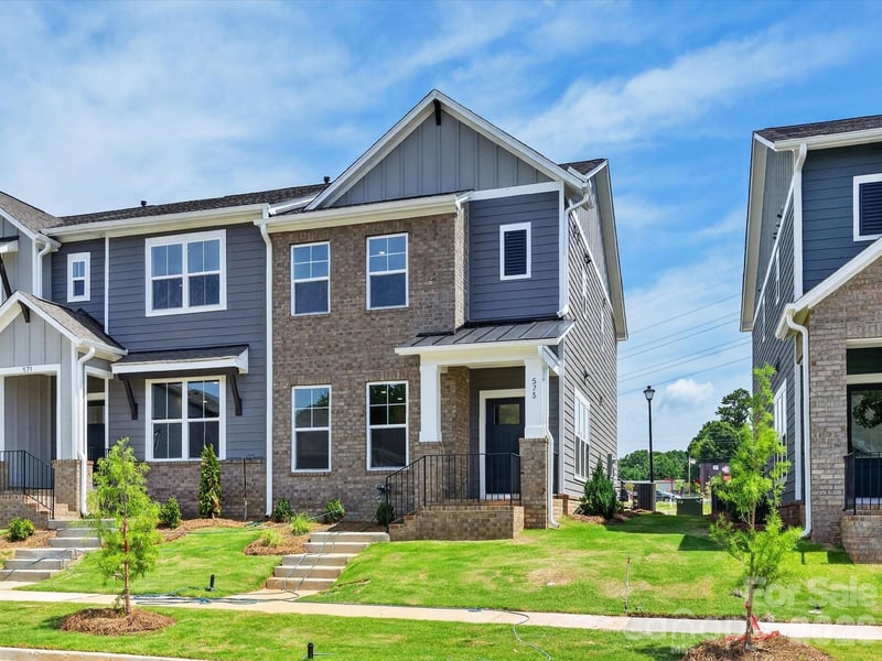 573 Cape Cod Way, Rock Hill, SC - 3 beds, 2.5 baths, 1,499 sqft - $339,000
